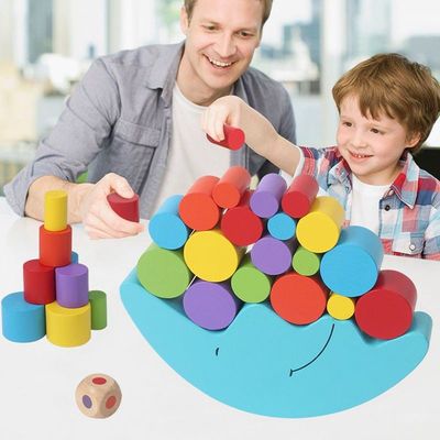 Erken Öğrenme İçin Ahşap Montessori Ay Dengesi Oyunu